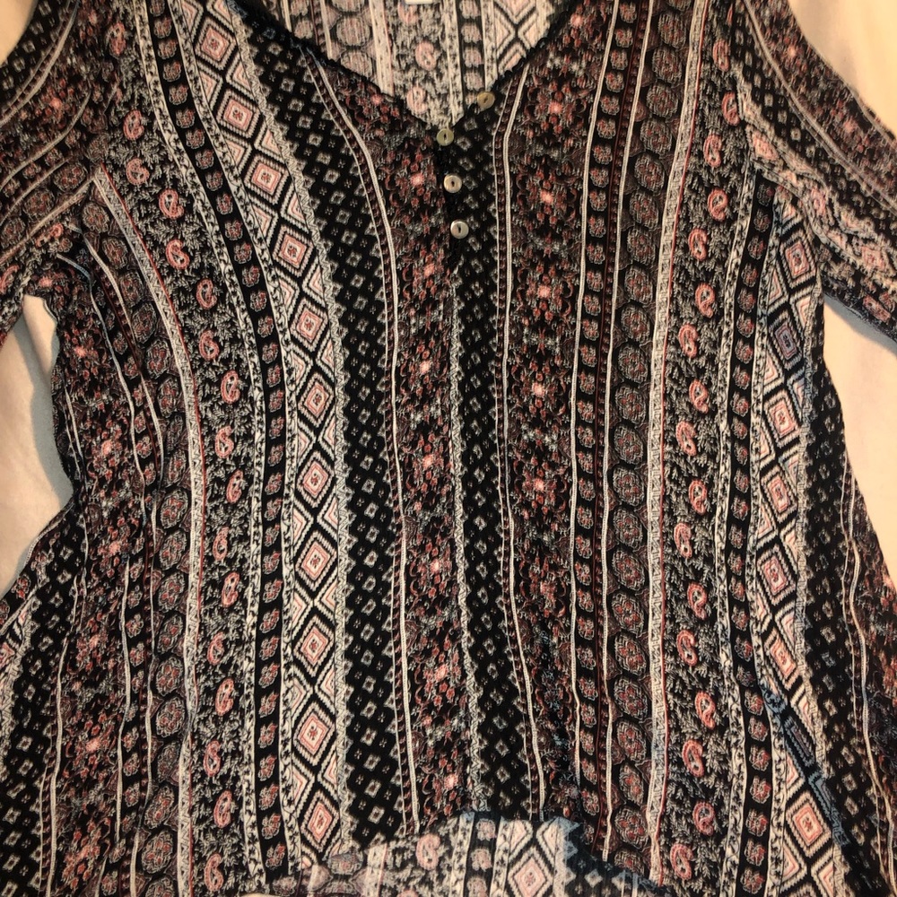 Buckle long sleeve top